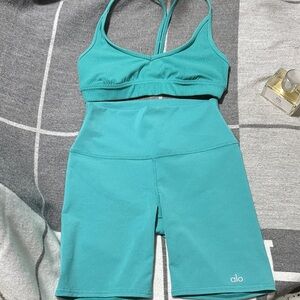 ALO Yoga set Turquoise High-Waist bike Shorts and top